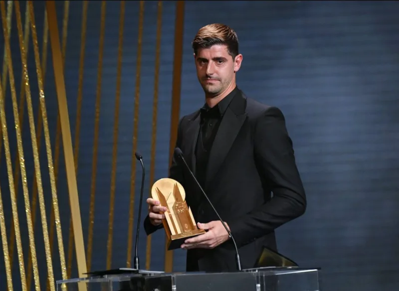 Những danh hiệu cá nhân khẳng định vị trí của Courtois trong nhóm thủ môn hàng đầu.